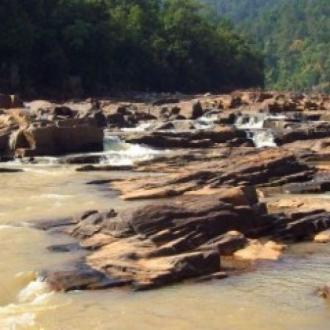 Putudi waterfall